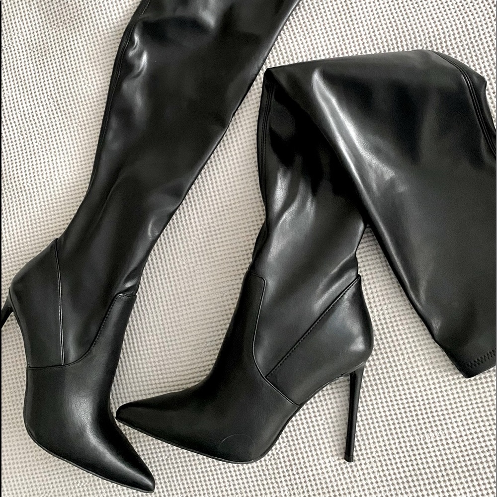 Steve Madden Over knee boots
